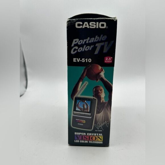 VTG Casio Super Crystal Vision 2.5" Portable Color TV EV-510 in box antenna - Picture 3 of 10